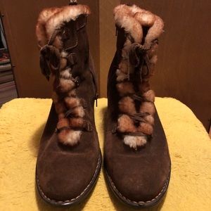 Suede Fur zippered booties